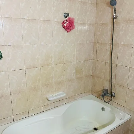 Modern Comfort Fully Furnished Room For Rent Ajman Exterior photo